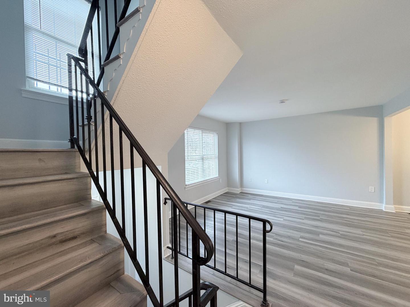 4765 KANDEL CT, ANNANDALE, Virginia 22003, 4 Bedrooms Bedrooms, ,3 BathroomsBathrooms,Residential,For sale,4765 KANDEL CT,VAFX2294242 MLS # VAFX2294242