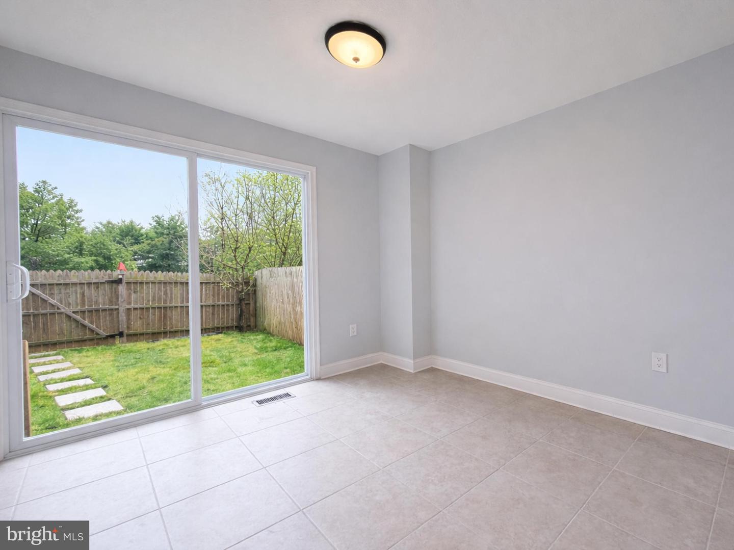 4765 KANDEL CT, ANNANDALE, Virginia 22003, 4 Bedrooms Bedrooms, ,3 BathroomsBathrooms,Residential,For sale,4765 KANDEL CT,VAFX2294242 MLS # VAFX2294242