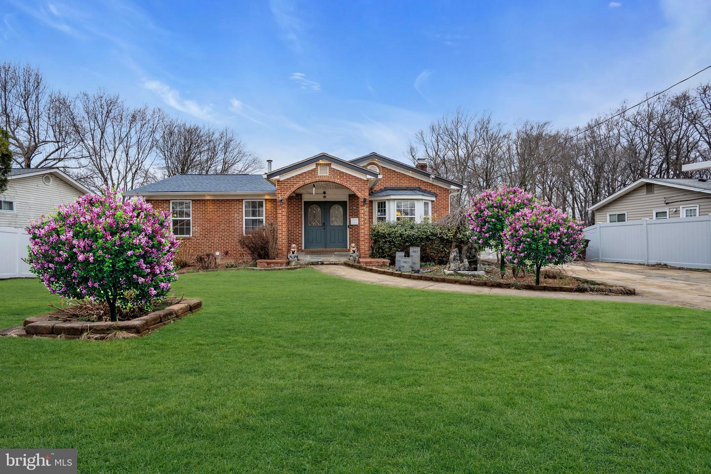 7839 HERITAGE DR, ANNANDALE, Virginia 22003, 6 Bedrooms Bedrooms, ,6 BathroomsBathrooms,Residential,For sale,7839 HERITAGE DR,VAFX2294298 MLS # VAFX2294298