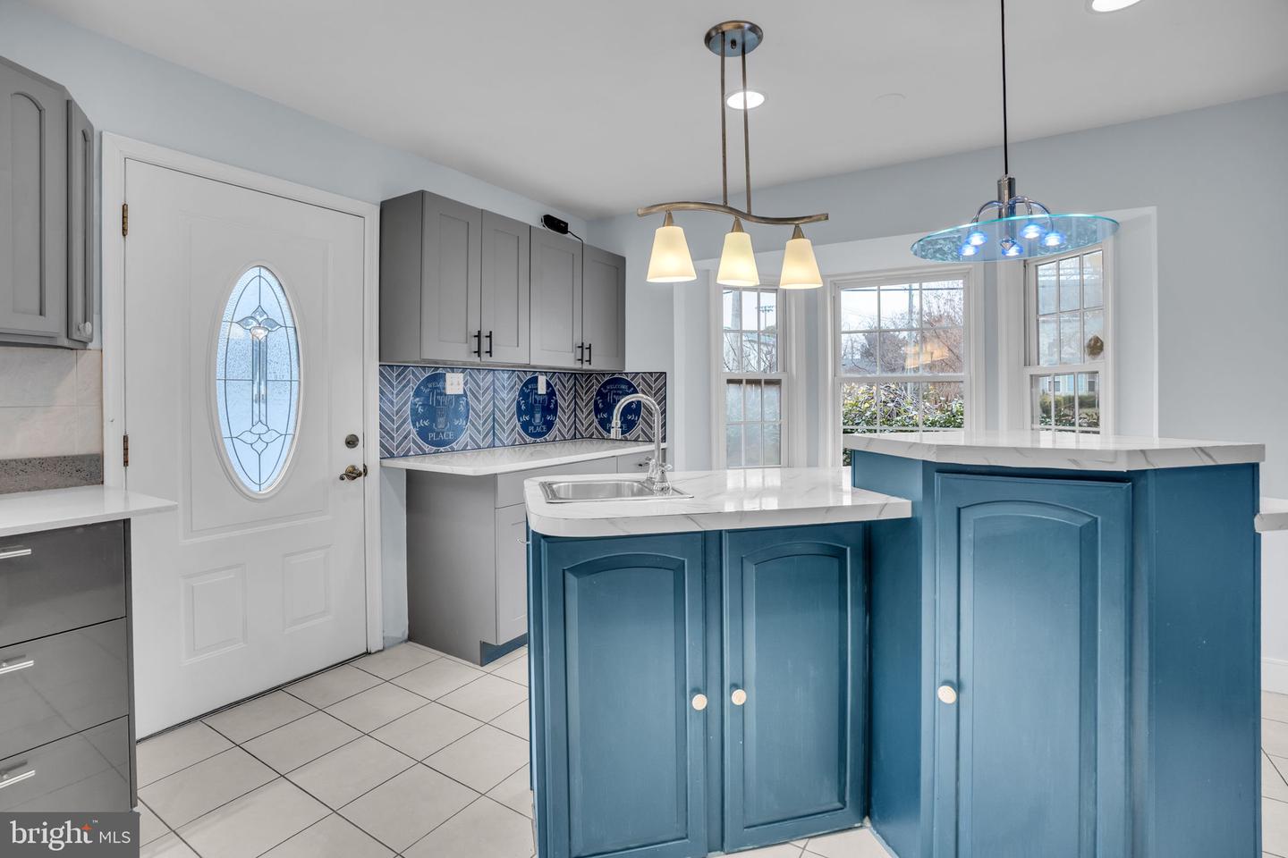 7839 HERITAGE DR, ANNANDALE, Virginia 22003, 6 Bedrooms Bedrooms, ,6 BathroomsBathrooms,Residential,For sale,7839 HERITAGE DR,VAFX2294298 MLS # VAFX2294298