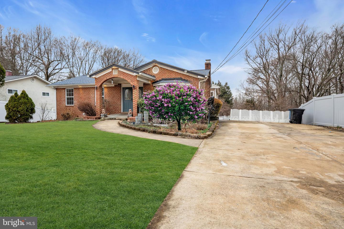 7839 HERITAGE DR, ANNANDALE, Virginia 22003, 6 Bedrooms Bedrooms, ,6 BathroomsBathrooms,Residential,For sale,7839 HERITAGE DR,VAFX2294298 MLS # VAFX2294298