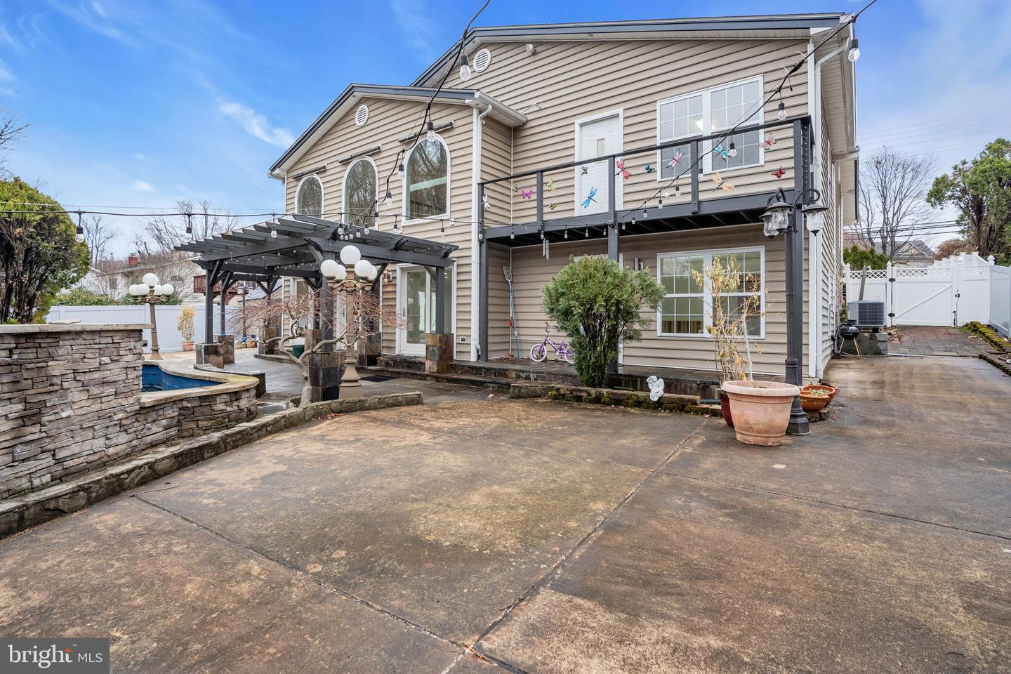 7839 HERITAGE DR, ANNANDALE, Virginia 22003, 6 Bedrooms Bedrooms, ,6 BathroomsBathrooms,Residential,For sale,7839 HERITAGE DR,VAFX2294298 MLS # VAFX2294298