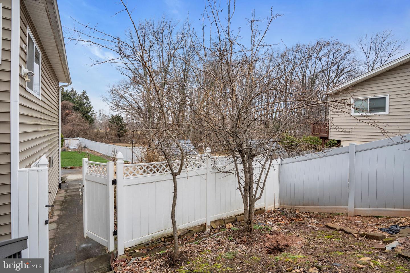 7839 HERITAGE DR, ANNANDALE, Virginia 22003, 6 Bedrooms Bedrooms, ,6 BathroomsBathrooms,Residential,For sale,7839 HERITAGE DR,VAFX2294298 MLS # VAFX2294298