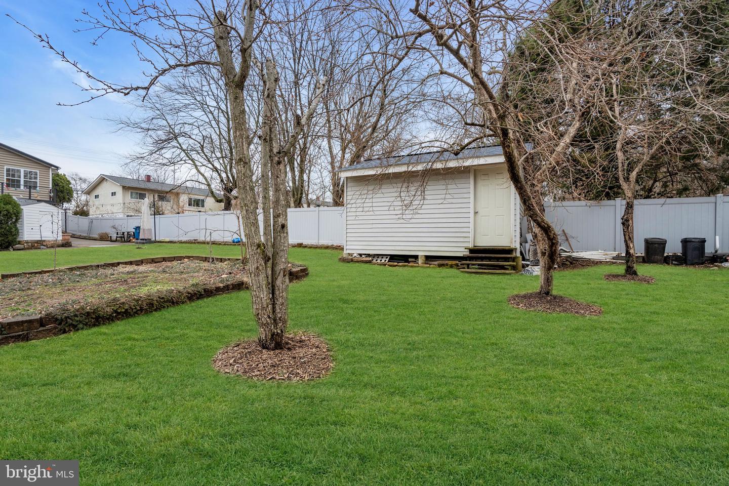 7839 HERITAGE DR, ANNANDALE, Virginia 22003, 6 Bedrooms Bedrooms, ,6 BathroomsBathrooms,Residential,For sale,7839 HERITAGE DR,VAFX2294298 MLS # VAFX2294298