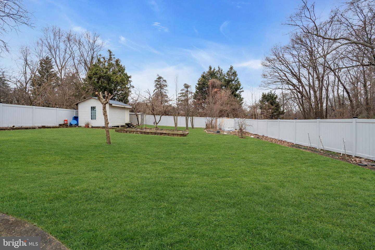 7839 HERITAGE DR, ANNANDALE, Virginia 22003, 6 Bedrooms Bedrooms, ,6 BathroomsBathrooms,Residential,For sale,7839 HERITAGE DR,VAFX2294298 MLS # VAFX2294298