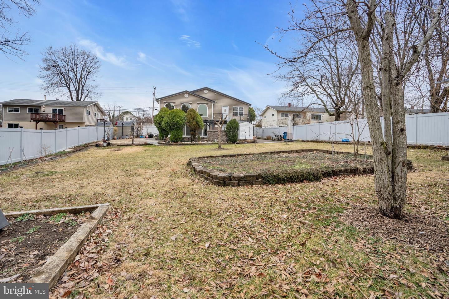 7839 HERITAGE DR, ANNANDALE, Virginia 22003, 6 Bedrooms Bedrooms, ,6 BathroomsBathrooms,Residential,For sale,7839 HERITAGE DR,VAFX2294298 MLS # VAFX2294298