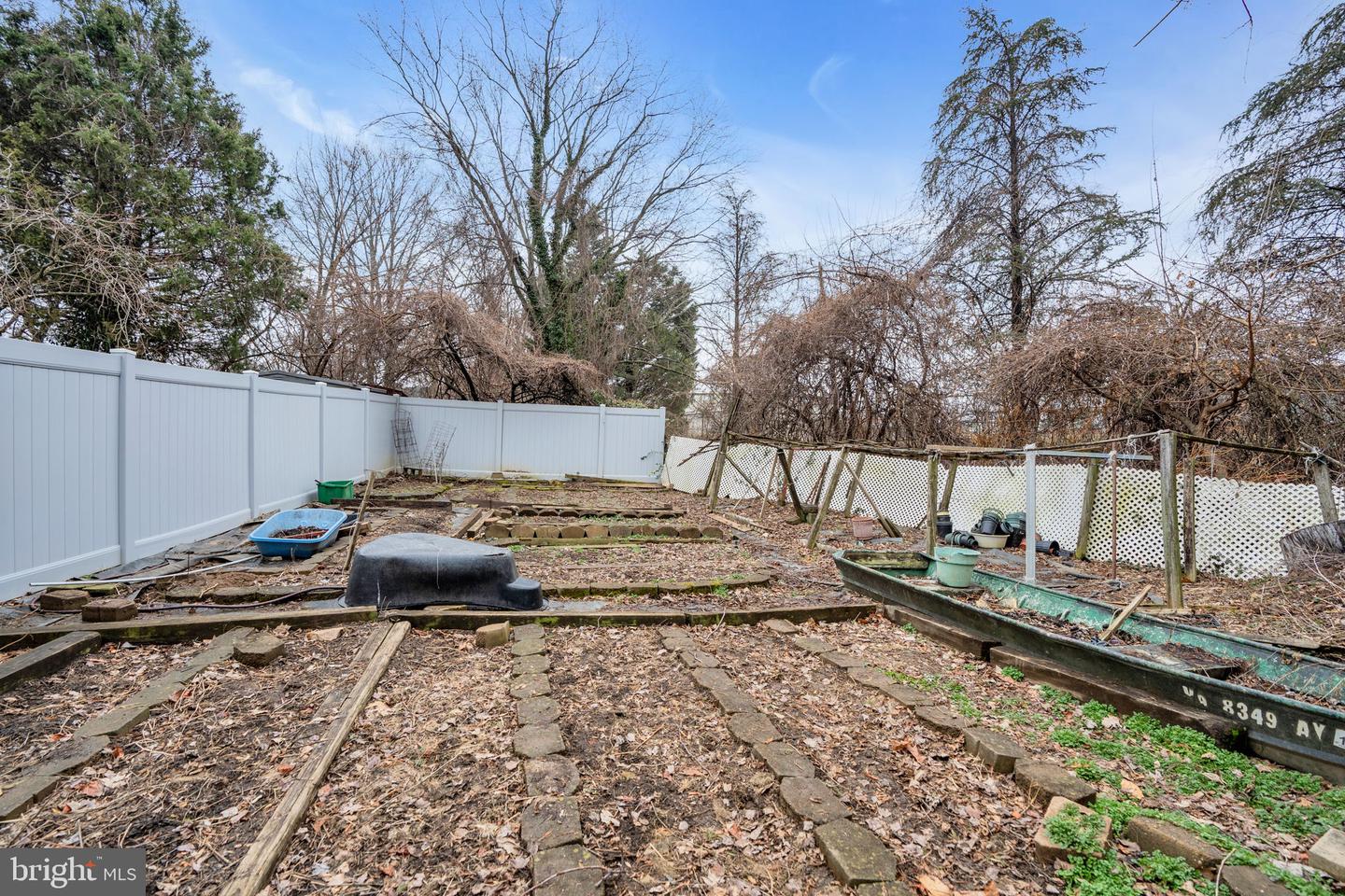 7839 HERITAGE DR, ANNANDALE, Virginia 22003, 6 Bedrooms Bedrooms, ,6 BathroomsBathrooms,Residential,For sale,7839 HERITAGE DR,VAFX2294298 MLS # VAFX2294298