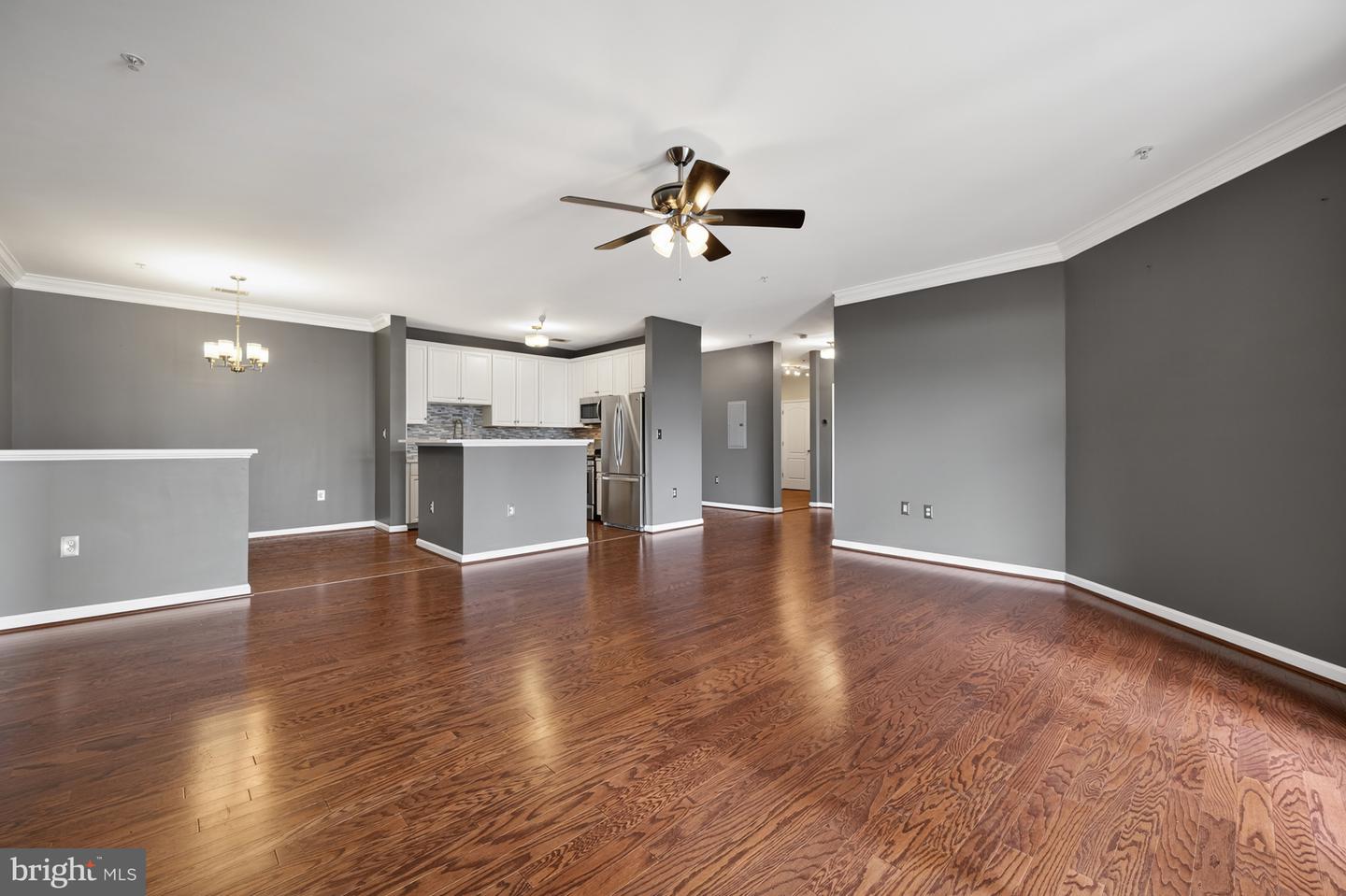 1621 LADUE CT #207, WOODBRIDGE, Virginia 22191, 2 Bedrooms Bedrooms, ,2 BathroomsBathrooms,Residential,For sale,1621 LADUE CT #207,VAPW2113816 MLS # VAPW2113816