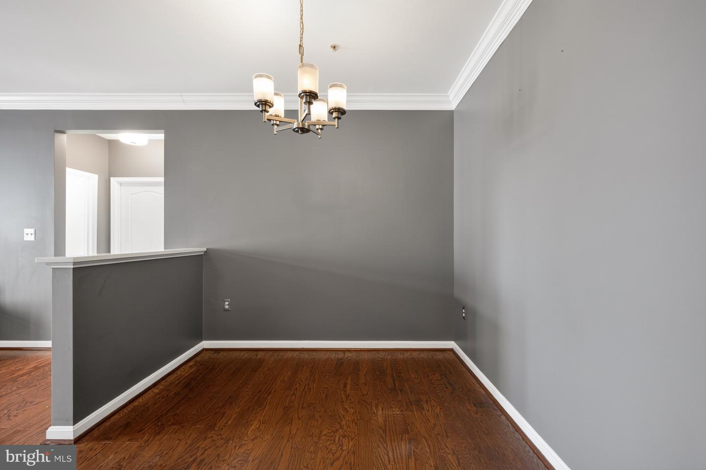 1621 LADUE CT #207, WOODBRIDGE, Virginia 22191, 2 Bedrooms Bedrooms, ,2 BathroomsBathrooms,Residential,For sale,1621 LADUE CT #207,VAPW2113816 MLS # VAPW2113816