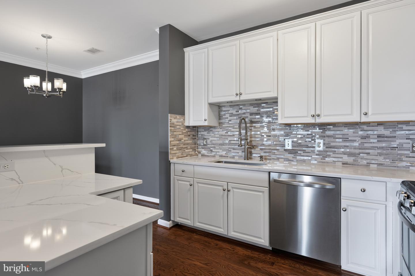 1621 LADUE CT #207, WOODBRIDGE, Virginia 22191, 2 Bedrooms Bedrooms, ,2 BathroomsBathrooms,Residential,For sale,1621 LADUE CT #207,VAPW2113816 MLS # VAPW2113816