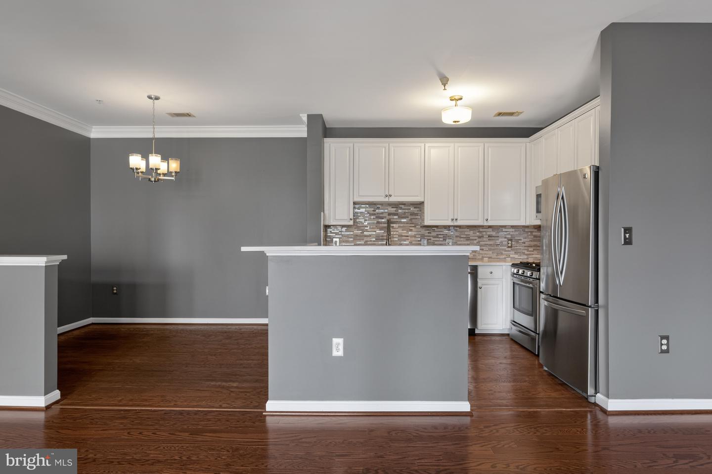 1621 LADUE CT #207, WOODBRIDGE, Virginia 22191, 2 Bedrooms Bedrooms, ,2 BathroomsBathrooms,Residential,For sale,1621 LADUE CT #207,VAPW2113816 MLS # VAPW2113816