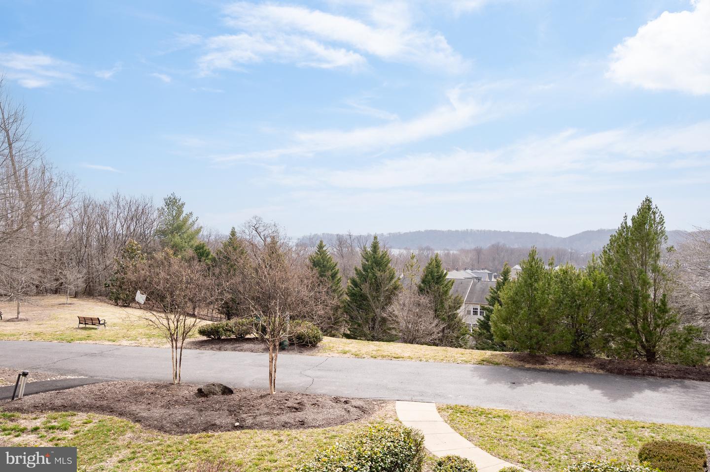 1621 LADUE CT #207, WOODBRIDGE, Virginia 22191, 2 Bedrooms Bedrooms, ,2 BathroomsBathrooms,Residential,For sale,1621 LADUE CT #207,VAPW2113816 MLS # VAPW2113816