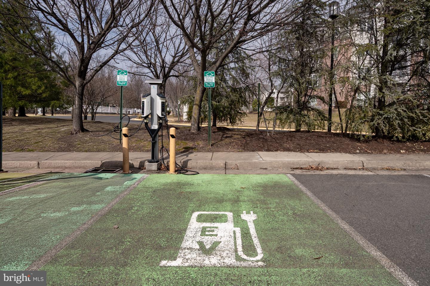 1621 LADUE CT #207, WOODBRIDGE, Virginia 22191, 2 Bedrooms Bedrooms, ,2 BathroomsBathrooms,Residential,For sale,1621 LADUE CT #207,VAPW2113816 MLS # VAPW2113816