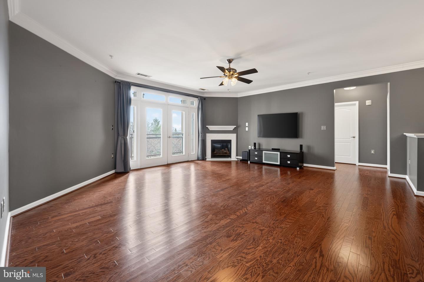 1621 LADUE CT #207, WOODBRIDGE, Virginia 22191, 2 Bedrooms Bedrooms, ,2 BathroomsBathrooms,Residential,For sale,1621 LADUE CT #207,VAPW2113816 MLS # VAPW2113816