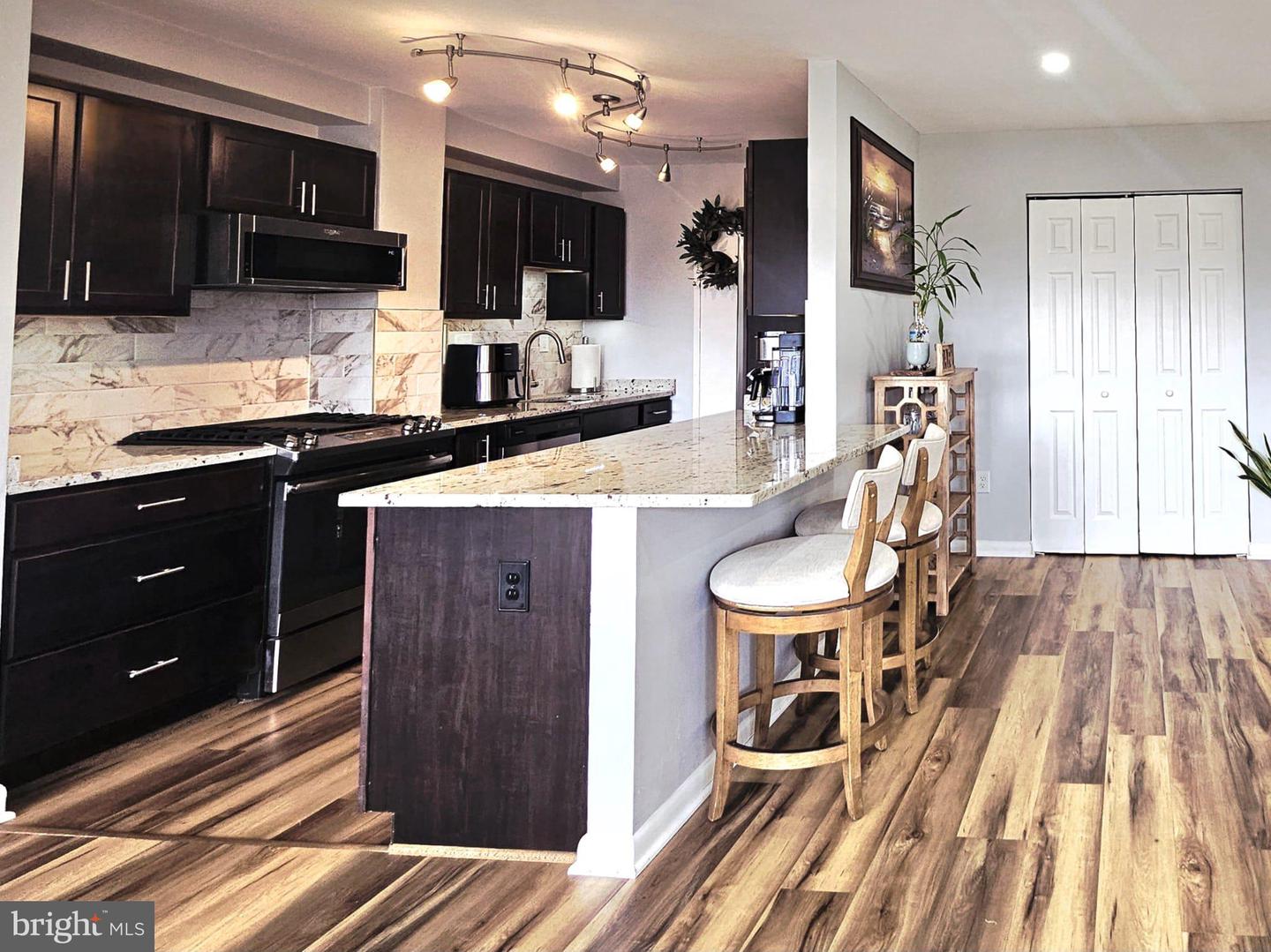 6641 WAKEFIELD DR #712, ALEXANDRIA, Virginia 22307, 1 Bedroom Bedrooms, ,1 BathroomBathrooms,Residential,For sale,6641 WAKEFIELD DR #712,VAFX2294328 MLS # VAFX2294328