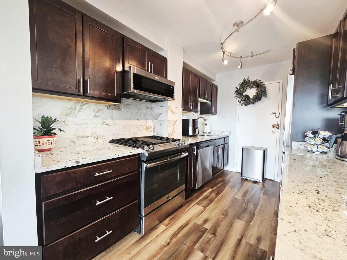 6641 WAKEFIELD DR #712, ALEXANDRIA, Virginia 22307, 1 Bedroom Bedrooms, ,1 BathroomBathrooms,Residential,For sale,6641 WAKEFIELD DR #712,VAFX2294328 MLS # VAFX2294328