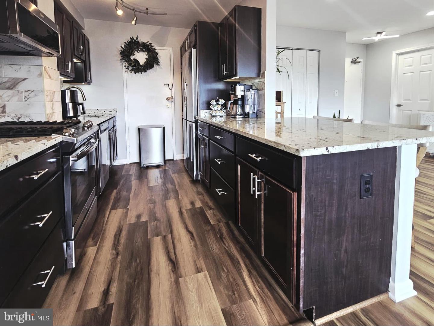 6641 WAKEFIELD DR #712, ALEXANDRIA, Virginia 22307, 1 Bedroom Bedrooms, ,1 BathroomBathrooms,Residential,For sale,6641 WAKEFIELD DR #712,VAFX2294328 MLS # VAFX2294328