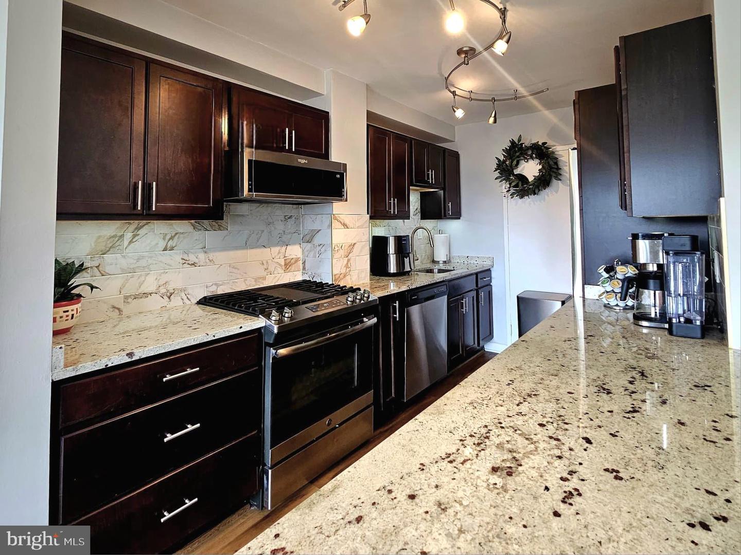 6641 WAKEFIELD DR #712, ALEXANDRIA, Virginia 22307, 1 Bedroom Bedrooms, ,1 BathroomBathrooms,Residential,For sale,6641 WAKEFIELD DR #712,VAFX2294328 MLS # VAFX2294328