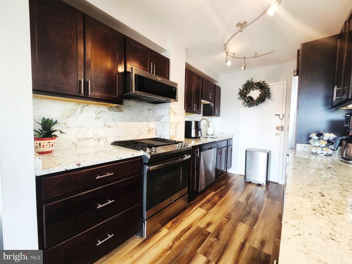 6641 WAKEFIELD DR #712, ALEXANDRIA, Virginia 22307, 1 Bedroom Bedrooms, ,1 BathroomBathrooms,Residential,For sale,6641 WAKEFIELD DR #712,VAFX2294328 MLS # VAFX2294328