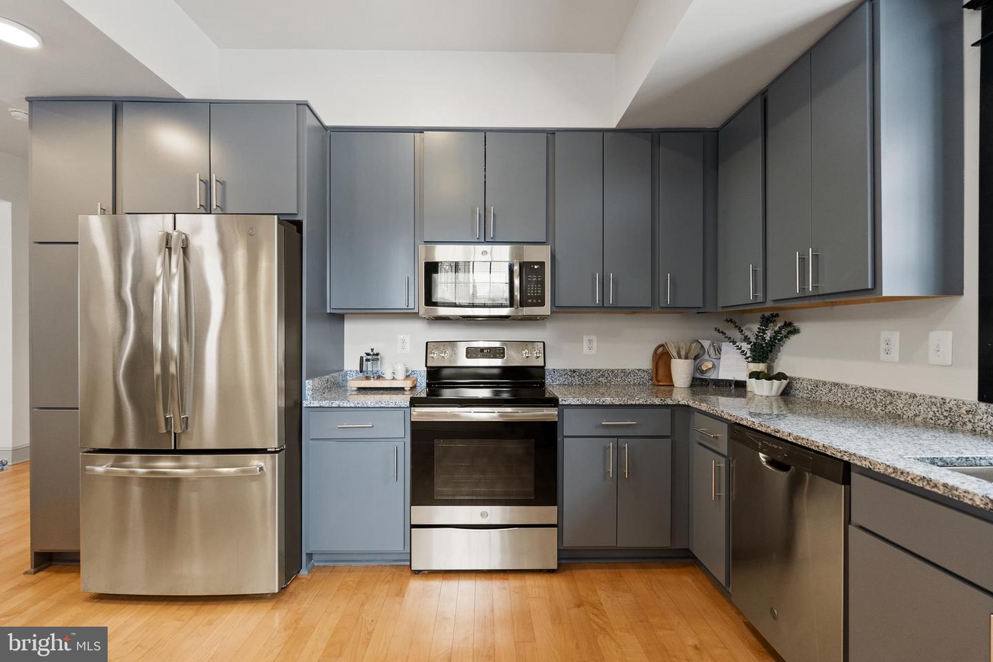 9071 POWER HOUSE RD #103, LORTON, Virginia 22079, 2 Bedrooms Bedrooms, 8 Rooms Rooms,2 BathroomsBathrooms,Residential,For sale,9071 POWER HOUSE RD #103,VAFX2294346 MLS # VAFX2294346