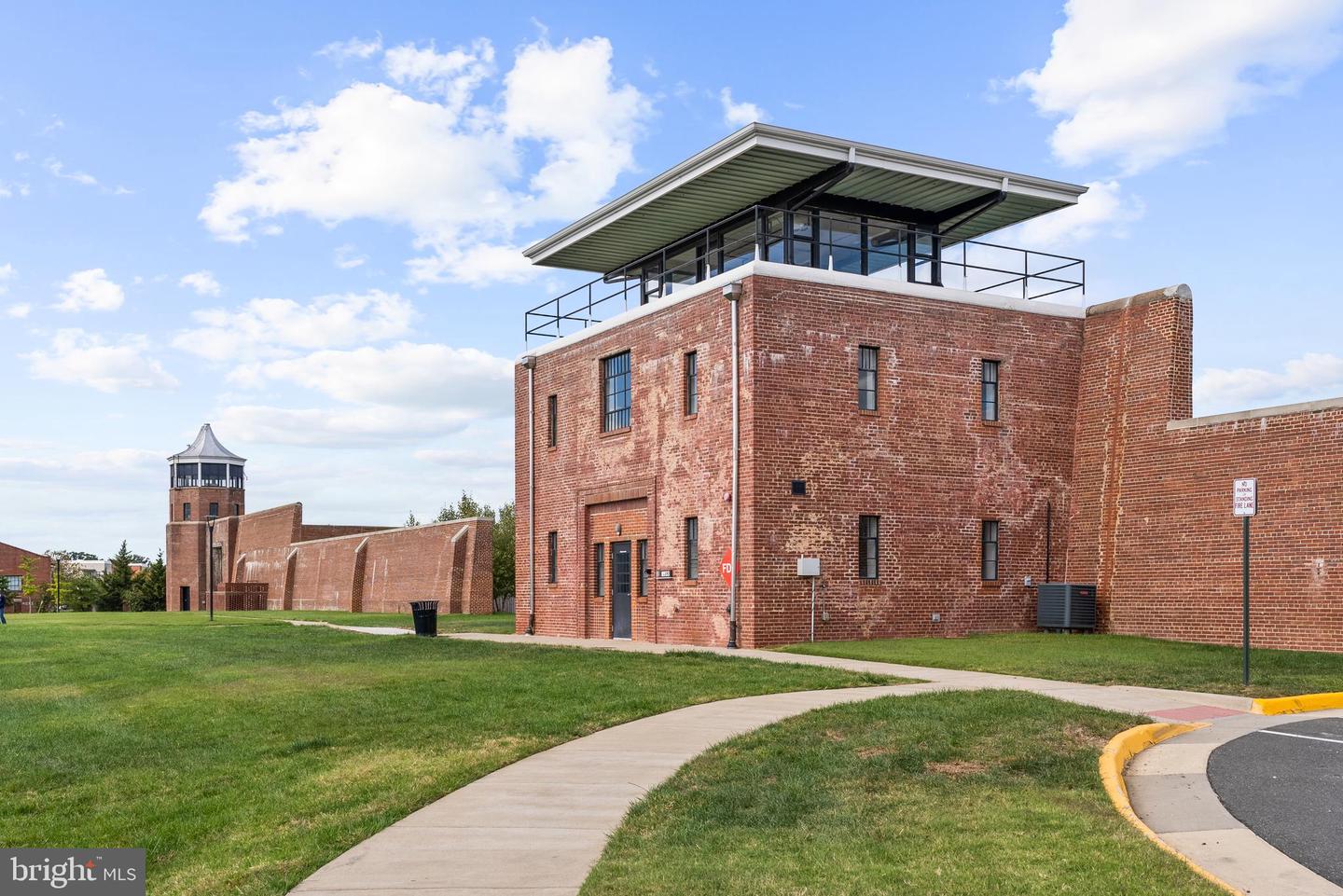 9071 POWER HOUSE RD #103, LORTON, Virginia 22079, 2 Bedrooms Bedrooms, 8 Rooms Rooms,2 BathroomsBathrooms,Residential,For sale,9071 POWER HOUSE RD #103,VAFX2294346 MLS # VAFX2294346