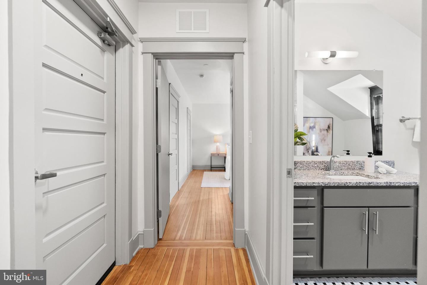 9071 POWER HOUSE RD #103, LORTON, Virginia 22079, 2 Bedrooms Bedrooms, 8 Rooms Rooms,2 BathroomsBathrooms,Residential,For sale,9071 POWER HOUSE RD #103,VAFX2294346 MLS # VAFX2294346