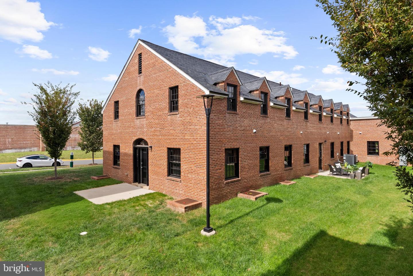 9071 POWER HOUSE RD #103, LORTON, Virginia 22079, 2 Bedrooms Bedrooms, 8 Rooms Rooms,2 BathroomsBathrooms,Residential,For sale,9071 POWER HOUSE RD #103,VAFX2294346 MLS # VAFX2294346