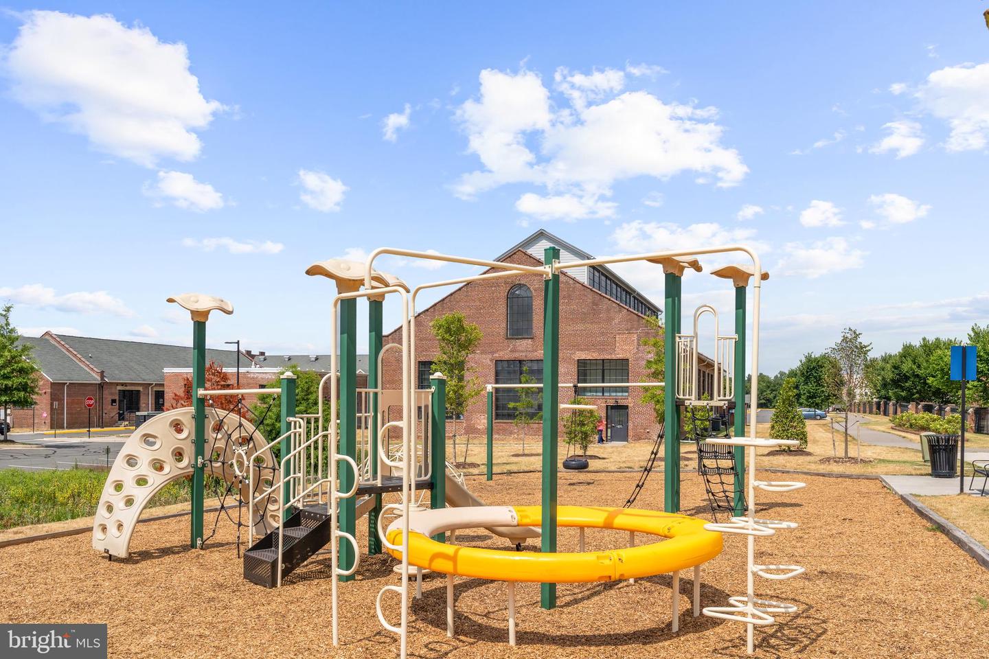 9071 POWER HOUSE RD #103, LORTON, Virginia 22079, 2 Bedrooms Bedrooms, 8 Rooms Rooms,2 BathroomsBathrooms,Residential,For sale,9071 POWER HOUSE RD #103,VAFX2294346 MLS # VAFX2294346