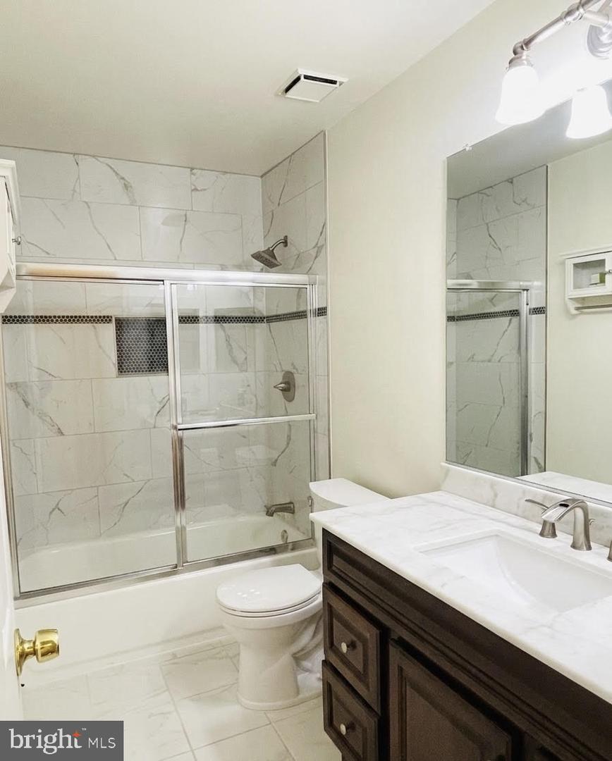 12301 FIELDBROOK PL, FAIRFAX, Virginia 22033, 3 Bedrooms Bedrooms, ,3 BathroomsBathrooms,Residential,For sale,12301 FIELDBROOK PL,VAFX2294354 MLS # VAFX2294354