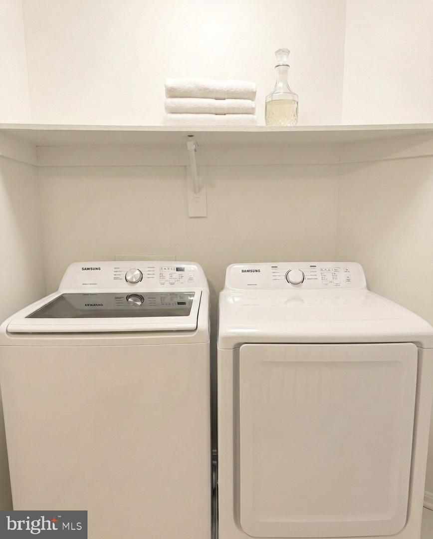 12301 FIELDBROOK PL, FAIRFAX, Virginia 22033, 3 Bedrooms Bedrooms, ,3 BathroomsBathrooms,Residential,For sale,12301 FIELDBROOK PL,VAFX2294354 MLS # VAFX2294354