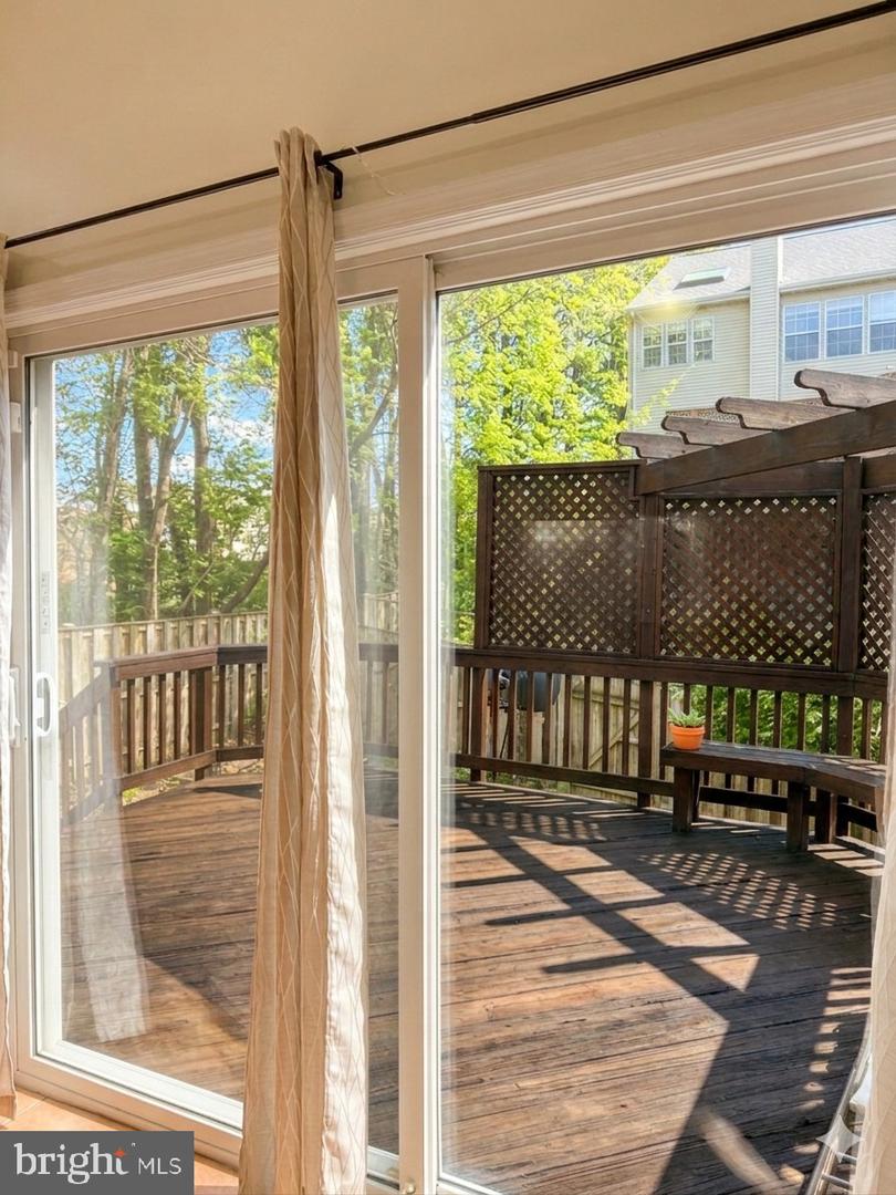 12301 FIELDBROOK PL, FAIRFAX, Virginia 22033, 3 Bedrooms Bedrooms, ,3 BathroomsBathrooms,Residential,For sale,12301 FIELDBROOK PL,VAFX2294354 MLS # VAFX2294354