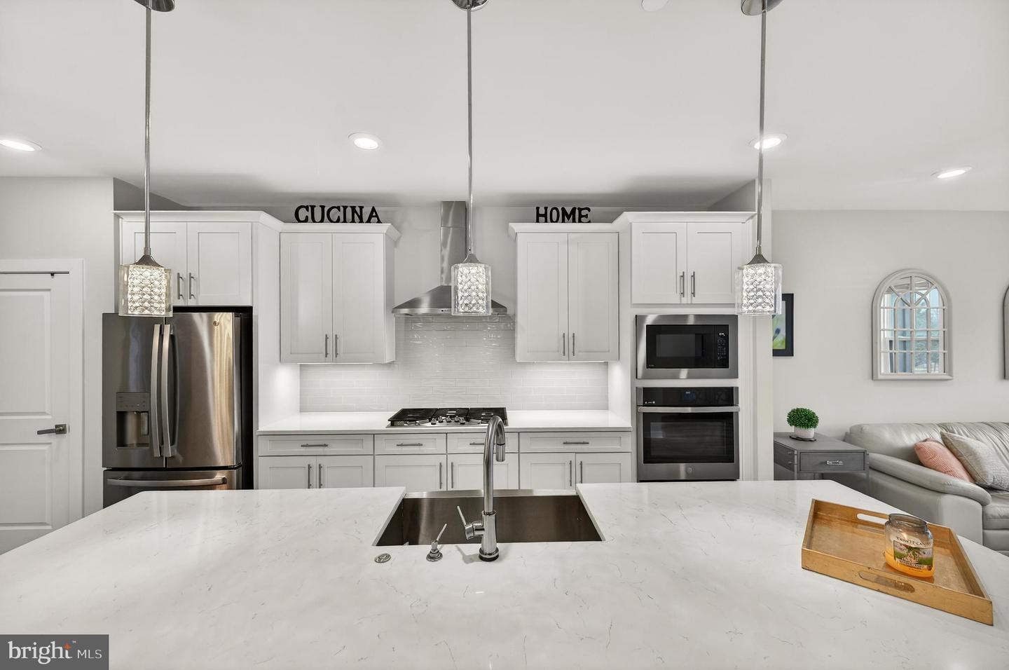 13010 HATTONTOWN SQ, HERNDON, Virginia 20171, 3 Bedrooms Bedrooms, ,3 BathroomsBathrooms,Residential,For sale,13010 HATTONTOWN SQ,VAFX2294356 MLS # VAFX2294356