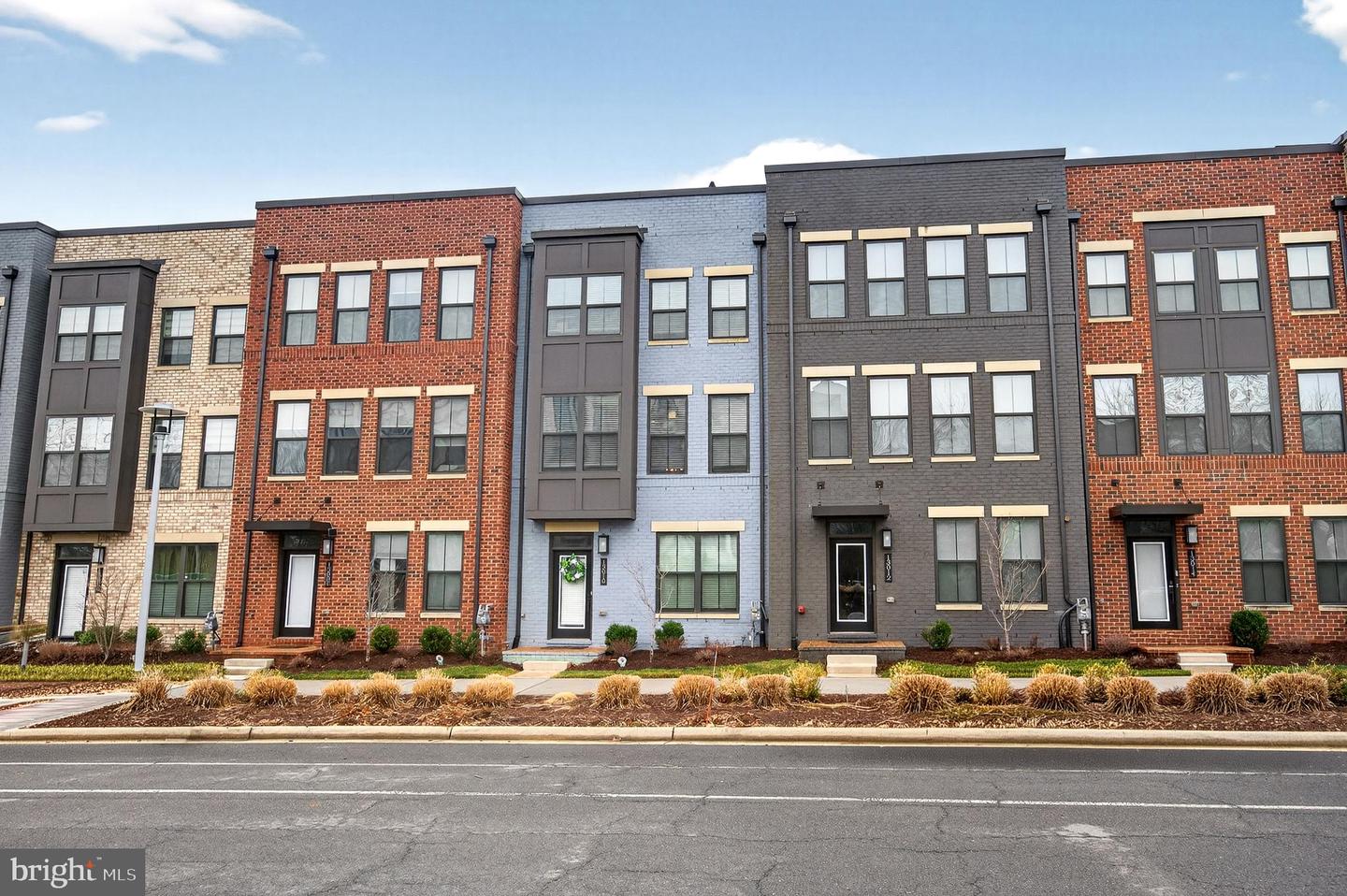 13010 HATTONTOWN SQ, HERNDON, Virginia 20171, 3 Bedrooms Bedrooms, ,3 BathroomsBathrooms,Residential,For sale,13010 HATTONTOWN SQ,VAFX2294356 MLS # VAFX2294356