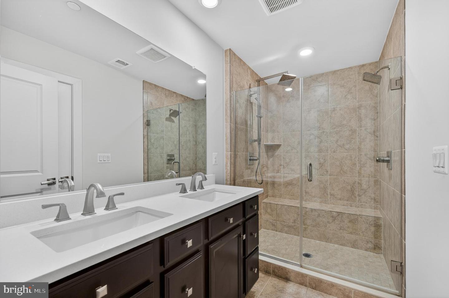 13010 HATTONTOWN SQ, HERNDON, Virginia 20171, 3 Bedrooms Bedrooms, ,3 BathroomsBathrooms,Residential,For sale,13010 HATTONTOWN SQ,VAFX2294356 MLS # VAFX2294356