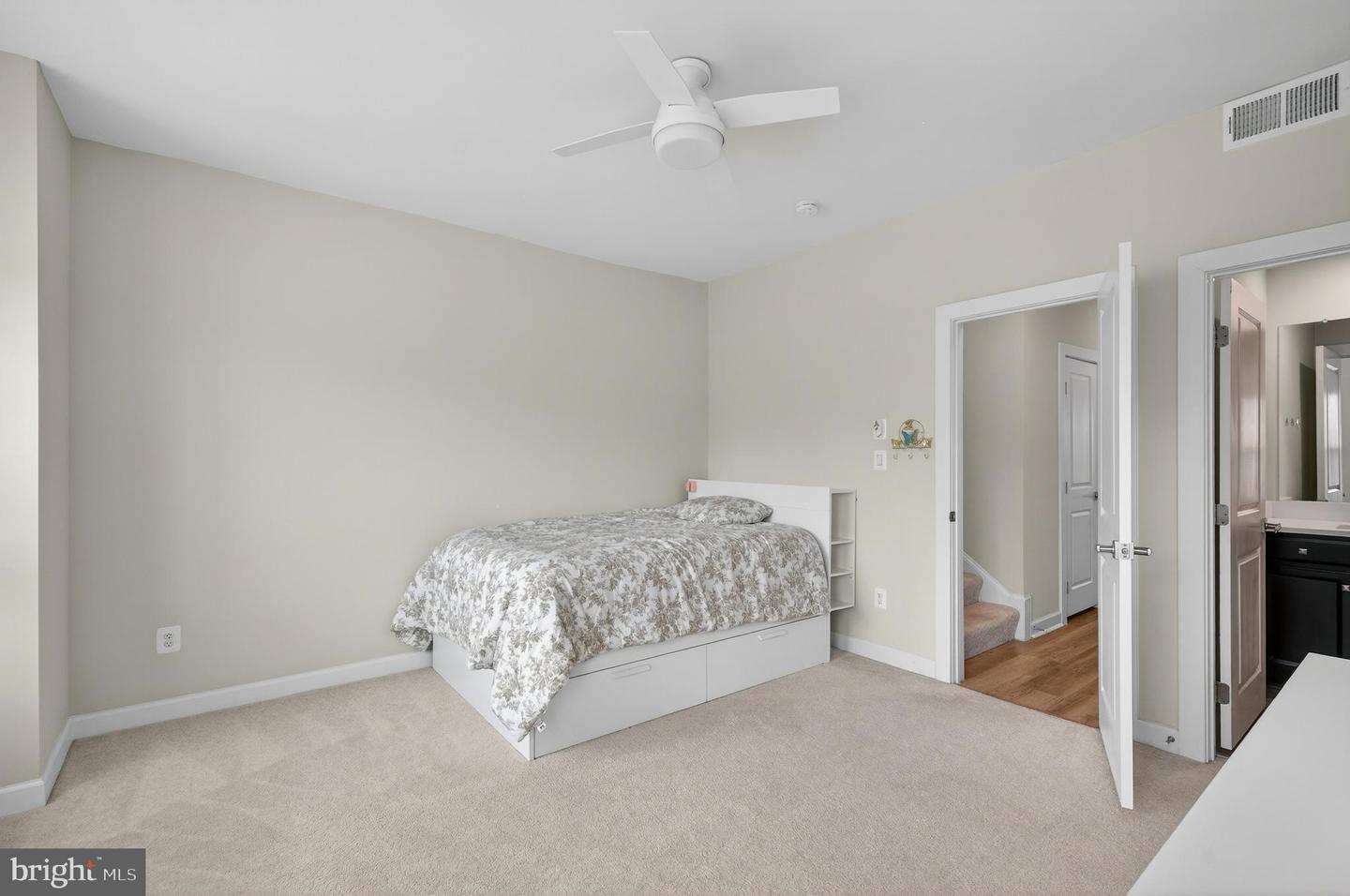 13010 HATTONTOWN SQ, HERNDON, Virginia 20171, 3 Bedrooms Bedrooms, ,3 BathroomsBathrooms,Residential,For sale,13010 HATTONTOWN SQ,VAFX2294356 MLS # VAFX2294356