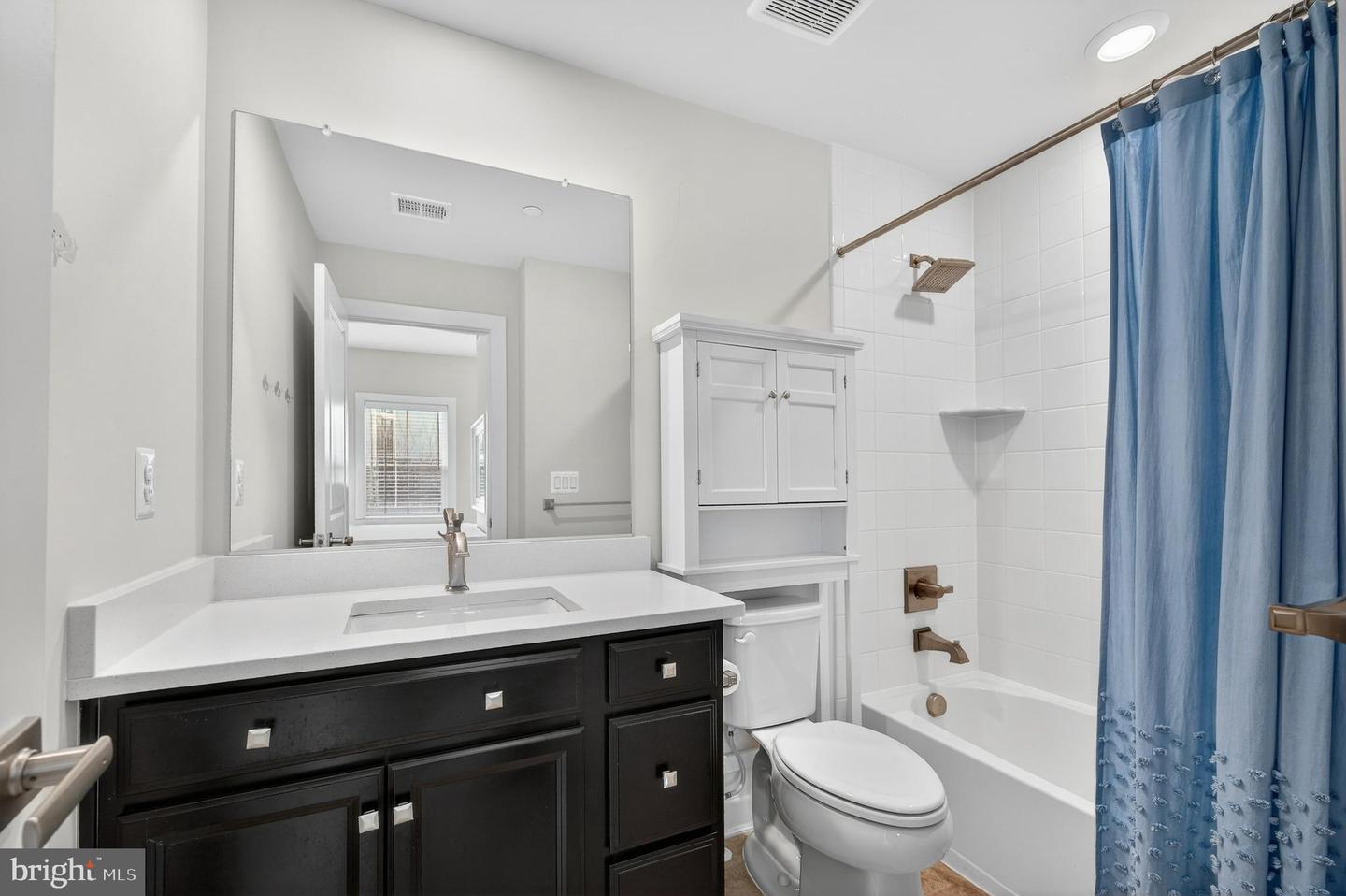 13010 HATTONTOWN SQ, HERNDON, Virginia 20171, 3 Bedrooms Bedrooms, ,3 BathroomsBathrooms,Residential,For sale,13010 HATTONTOWN SQ,VAFX2294356 MLS # VAFX2294356