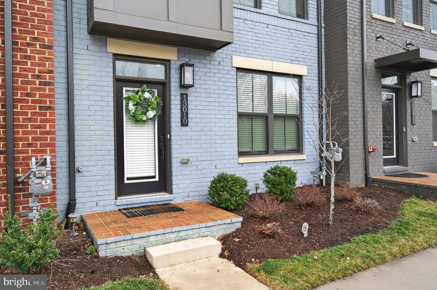 13010 HATTONTOWN SQ, HERNDON, Virginia 20171, 3 Bedrooms Bedrooms, ,3 BathroomsBathrooms,Residential,For sale,13010 HATTONTOWN SQ,VAFX2294356 MLS # VAFX2294356