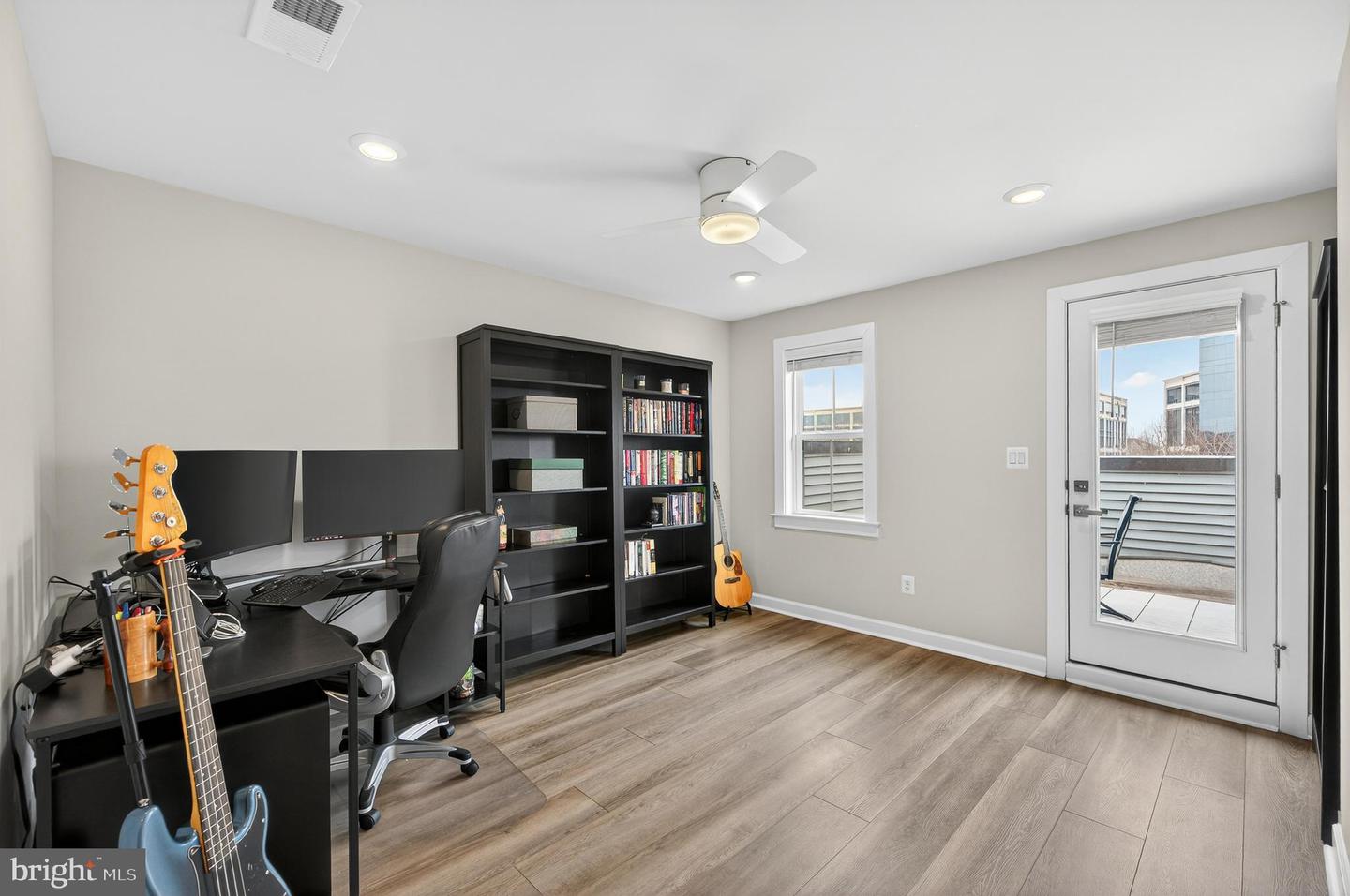 13010 HATTONTOWN SQ, HERNDON, Virginia 20171, 3 Bedrooms Bedrooms, ,3 BathroomsBathrooms,Residential,For sale,13010 HATTONTOWN SQ,VAFX2294356 MLS # VAFX2294356