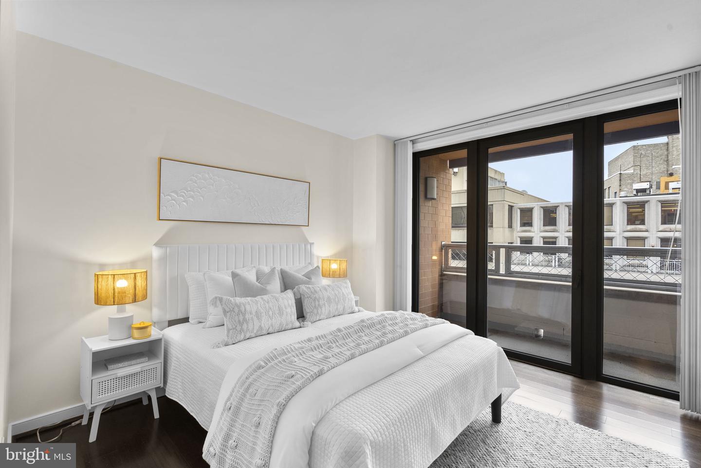 631 D ST NW #1129, WASHINGTON, District Of Columbia 20004, 1 Bedroom Bedrooms, 2 Rooms Rooms,1 BathroomBathrooms,Residential,For sale,631 D ST NW #1129,DCDC2249256 MLS # DCDC2249256