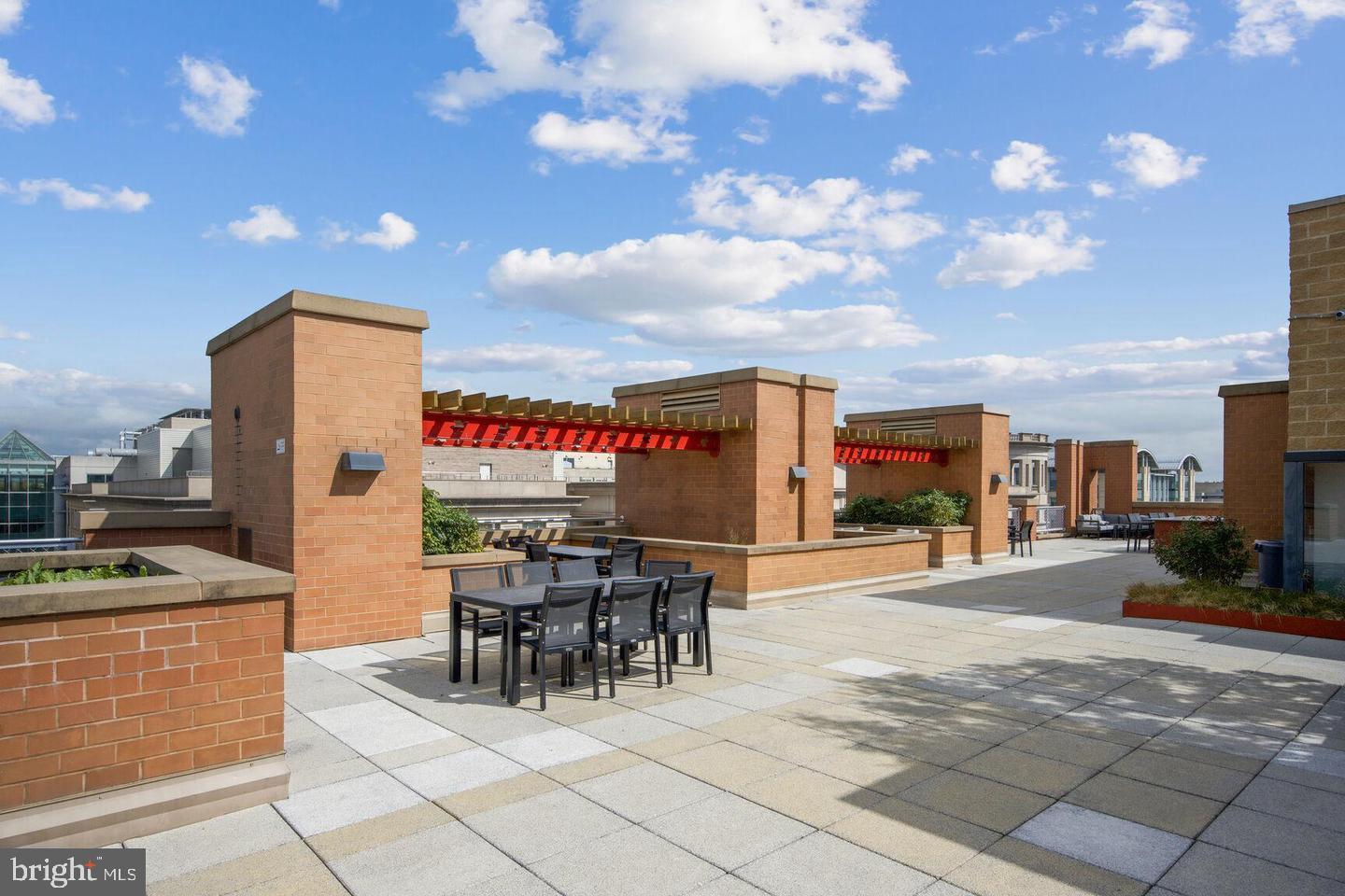 631 D ST NW #1129, WASHINGTON, District Of Columbia 20004, 1 Bedroom Bedrooms, 2 Rooms Rooms,1 BathroomBathrooms,Residential,For sale,631 D ST NW #1129,DCDC2249256 MLS # DCDC2249256