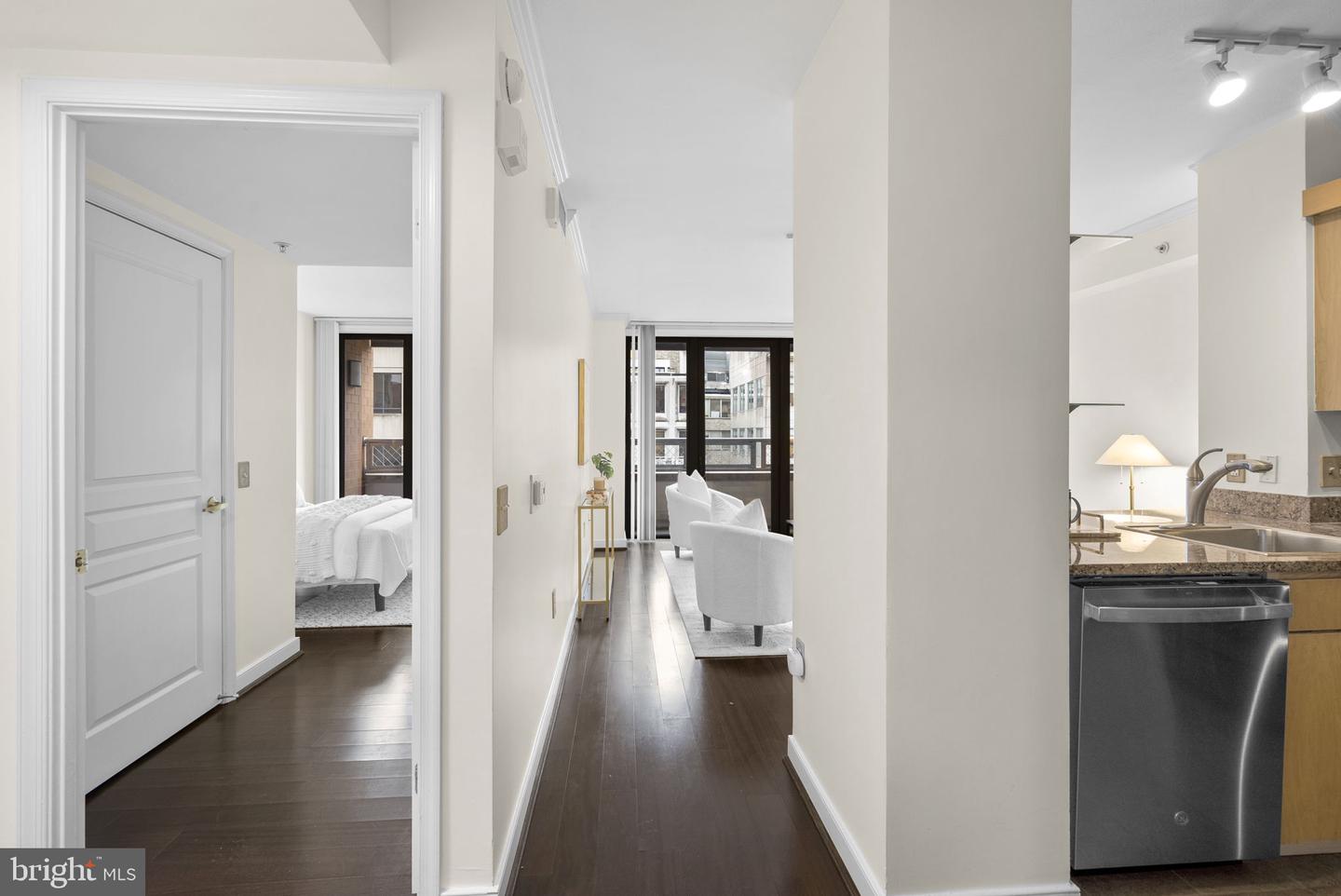 631 D ST NW #1129, WASHINGTON, District Of Columbia 20004, 1 Bedroom Bedrooms, 2 Rooms Rooms,1 BathroomBathrooms,Residential,For sale,631 D ST NW #1129,DCDC2249256 MLS # DCDC2249256