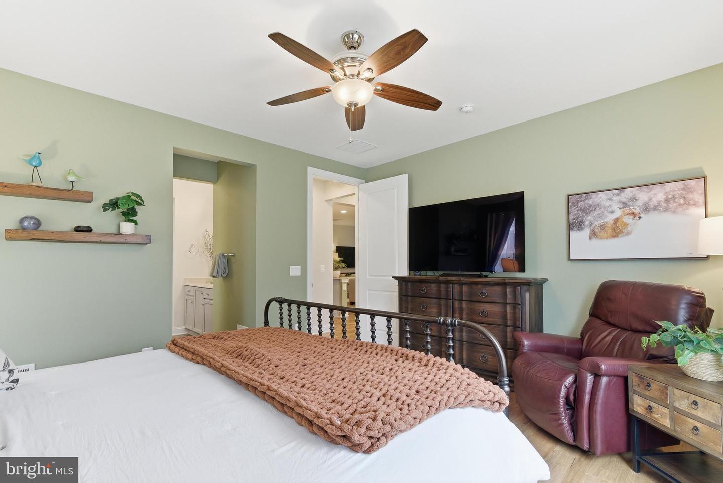 109 SONG SPARROW DR, LAKE FREDERICK, Virginia 22630, 2 Bedrooms Bedrooms, ,2 BathroomsBathrooms,Residential,For sale,109 SONG SPARROW DR,VAFV2039986 MLS # VAFV2039986