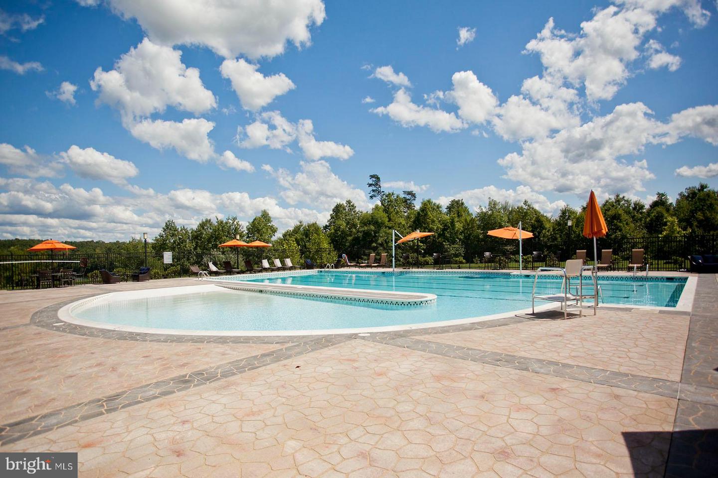 109 SONG SPARROW DR, LAKE FREDERICK, Virginia 22630, 2 Bedrooms Bedrooms, ,2 BathroomsBathrooms,Residential,For sale,109 SONG SPARROW DR,VAFV2039986 MLS # VAFV2039986