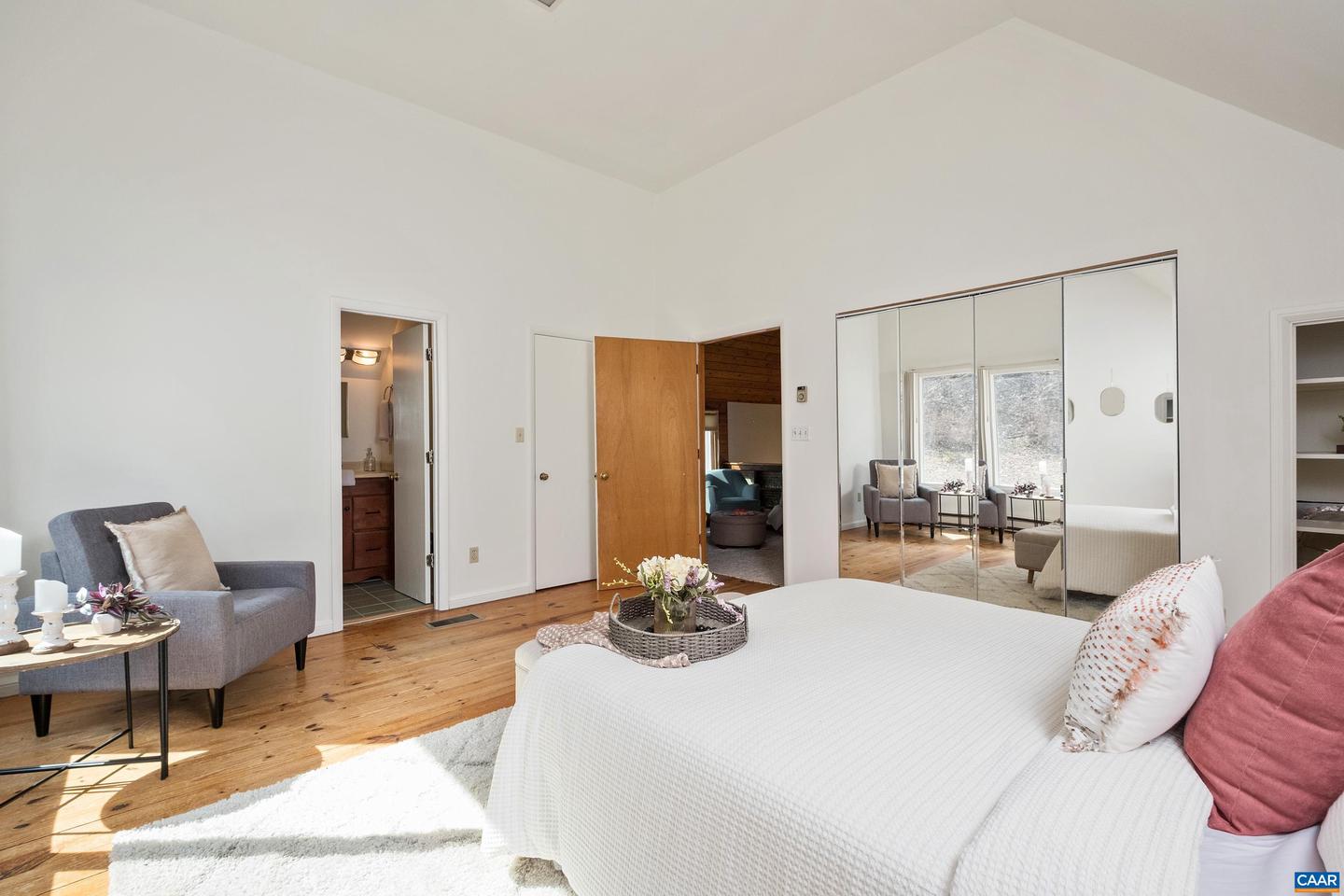 3955 TAYLORS MOUNTAIN FARM LN, CHARLOTTESVILLE, Virginia 22903, 3 Bedrooms Bedrooms, ,2 BathroomsBathrooms,Residential,For sale,3955 TAYLORS MOUNTAIN FARM LN,674037 MLS # 674037