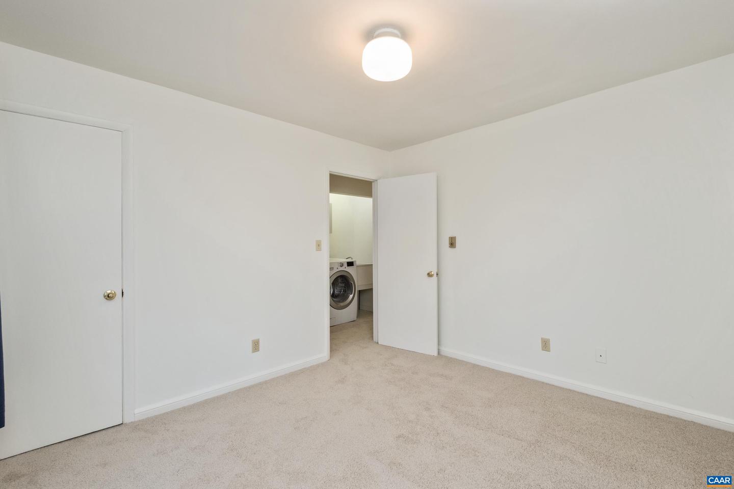 3955 TAYLORS MOUNTAIN FARM LN, CHARLOTTESVILLE, Virginia 22903, 3 Bedrooms Bedrooms, ,2 BathroomsBathrooms,Residential,For sale,3955 TAYLORS MOUNTAIN FARM LN,674037 MLS # 674037