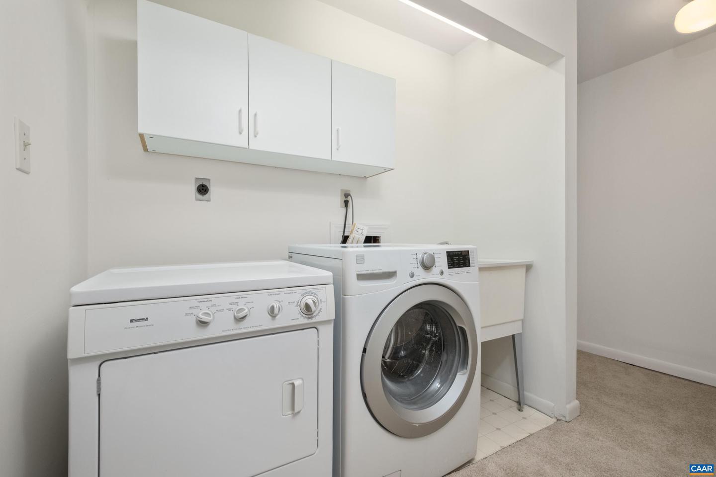 3955 TAYLORS MOUNTAIN FARM LN, CHARLOTTESVILLE, Virginia 22903, 3 Bedrooms Bedrooms, ,2 BathroomsBathrooms,Residential,For sale,3955 TAYLORS MOUNTAIN FARM LN,674037 MLS # 674037