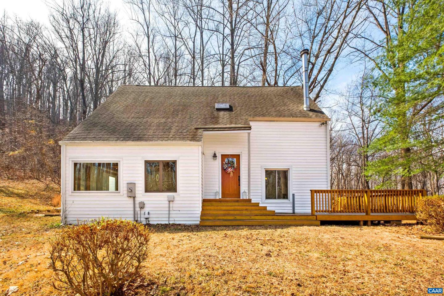 3955 TAYLORS MOUNTAIN FARM LN, CHARLOTTESVILLE, Virginia 22903, 3 Bedrooms Bedrooms, ,2 BathroomsBathrooms,Residential,For sale,3955 TAYLORS MOUNTAIN FARM LN,674037 MLS # 674037