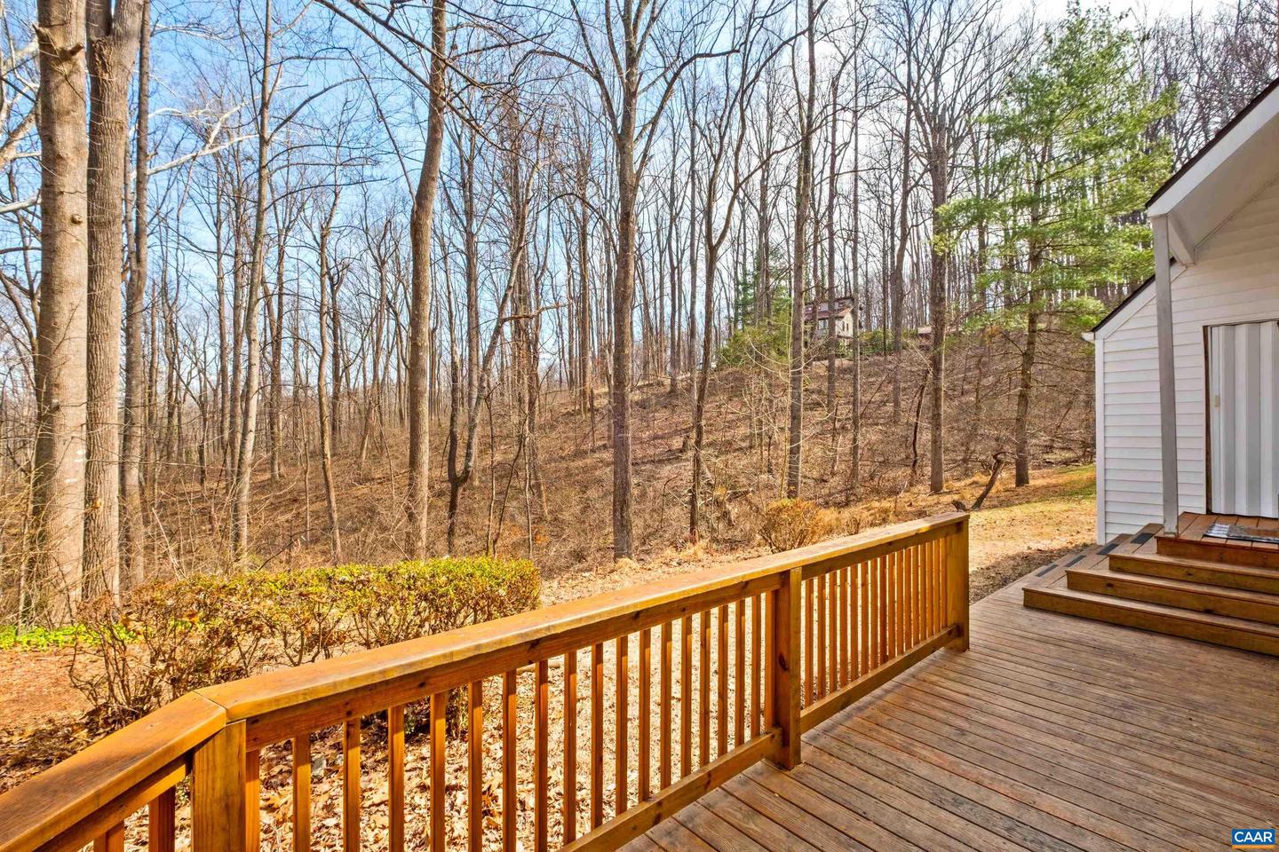 3955 TAYLORS MOUNTAIN FARM LN, CHARLOTTESVILLE, Virginia 22903, 3 Bedrooms Bedrooms, ,2 BathroomsBathrooms,Residential,For sale,3955 TAYLORS MOUNTAIN FARM LN,674037 MLS # 674037