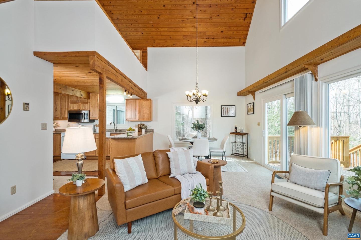 3955 TAYLORS MOUNTAIN FARM LN, CHARLOTTESVILLE, Virginia 22903, 3 Bedrooms Bedrooms, ,2 BathroomsBathrooms,Residential,For sale,3955 TAYLORS MOUNTAIN FARM LN,674037 MLS # 674037