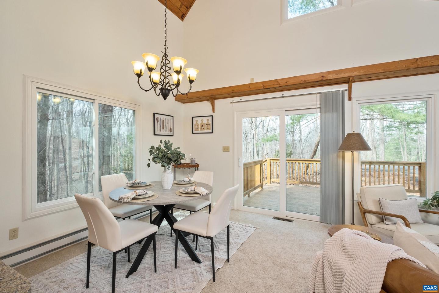 3955 TAYLORS MOUNTAIN FARM LN, CHARLOTTESVILLE, Virginia 22903, 3 Bedrooms Bedrooms, ,2 BathroomsBathrooms,Residential,For sale,3955 TAYLORS MOUNTAIN FARM LN,674037 MLS # 674037